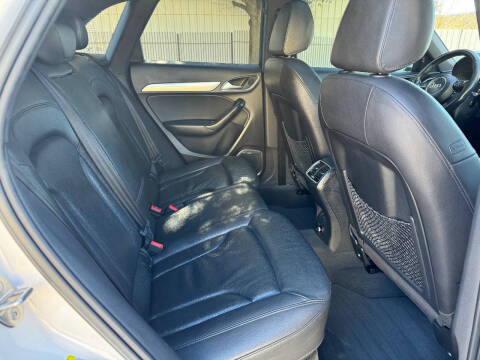 2016 Audi Q3 2.0T quattro Prestige