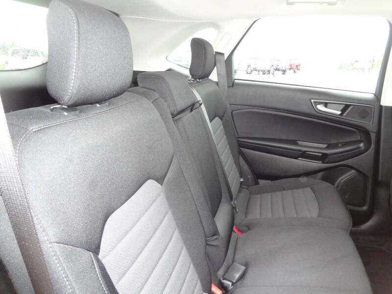 2023 Ford Edge SE