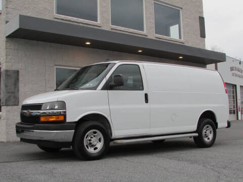 2022 Chevrolet Express 2500