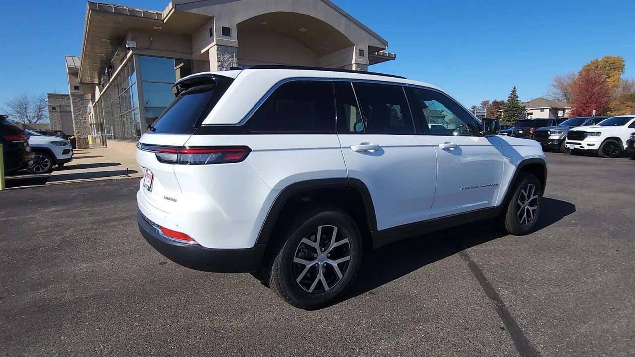 2025 Jeep Grand Cherokee for sale at Victoria Auto Sales in Victoria, MN