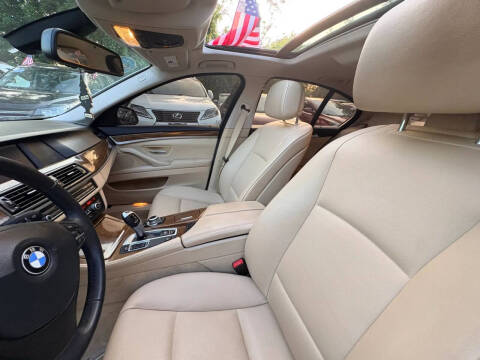 2012 BMW 5 Series 528i
