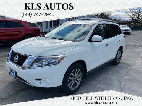 2016 Nissan Pathfinder for sale at KLS AUTOS in Hudson Falls NY
