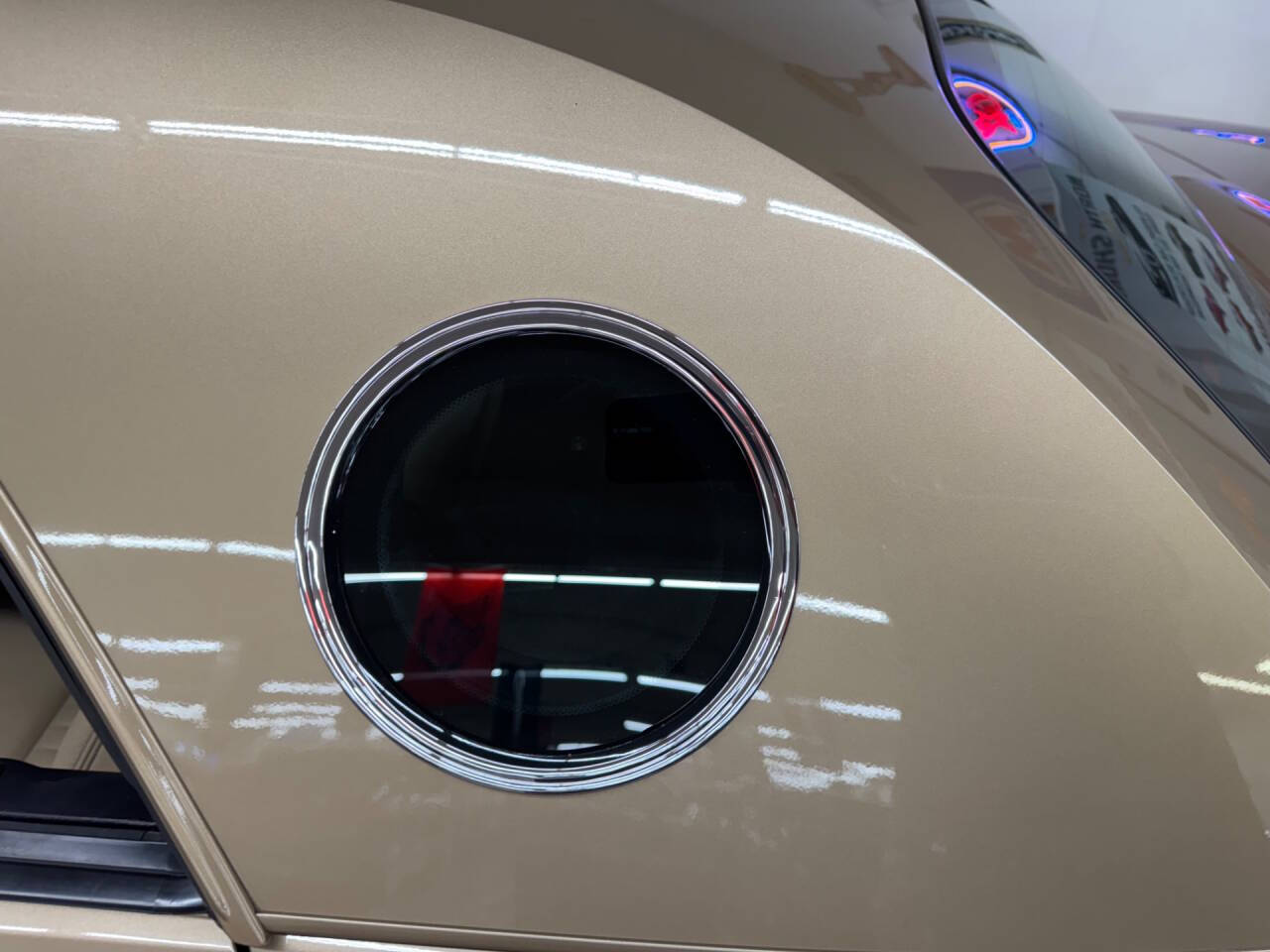 2005 Ford Thunderbird 38
