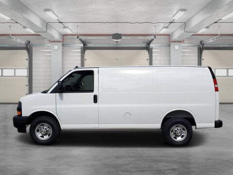 2025 Chevrolet Express 3500
