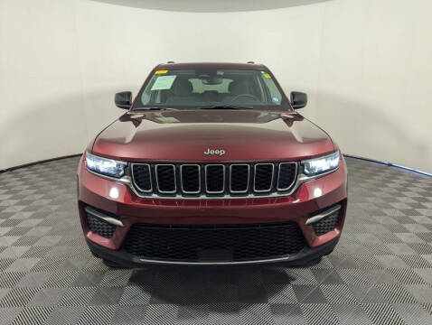 2024 Jeep Grand Cherokee Laredo