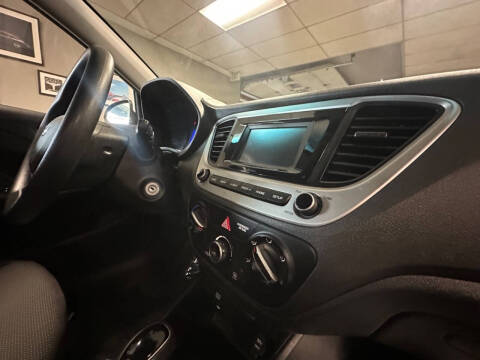 2019 Hyundai Accent SEL