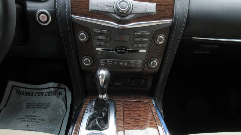 2017 Nissan Armada SV