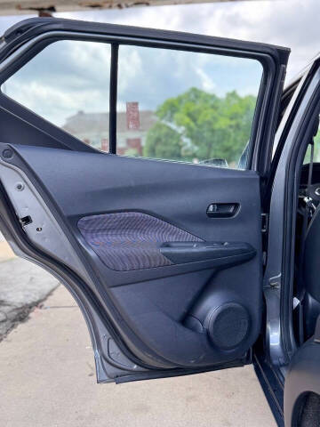 2019 Nissan Kicks S