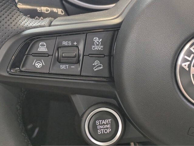 2025 Alfa Romeo Stelvio