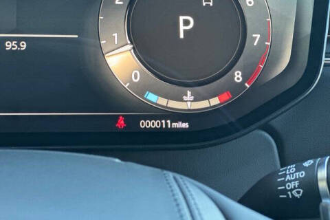 2025 Land Rover Range Rover P530 SE