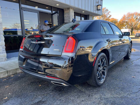 2019 Chrysler 300 S