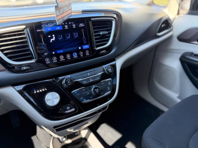 2017 Chrysler Pacifica Touring