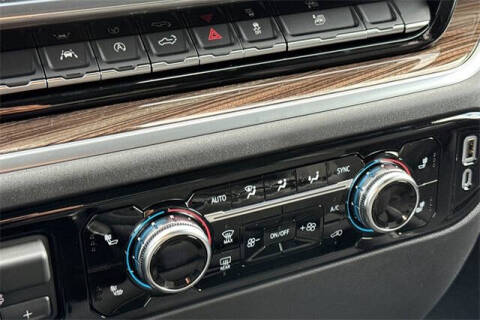 2026 GMC Sierra 1500 Elevation Standard