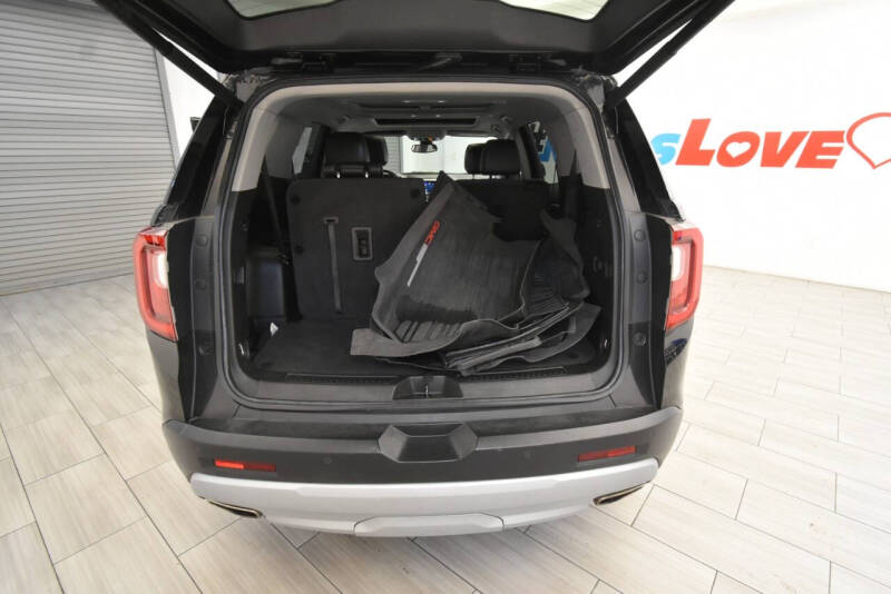 2023 GMC Acadia SLT