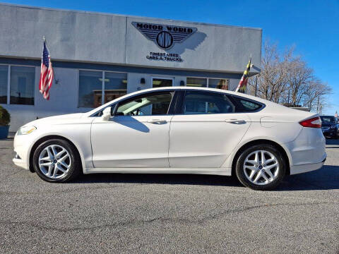 2014 Ford Fusion SE