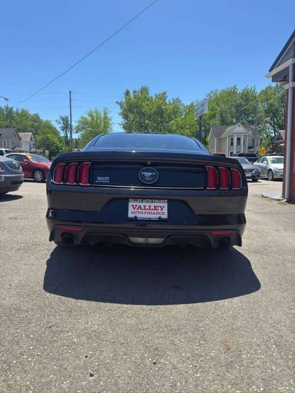 2015 Ford Mustang EcoBoost Premium