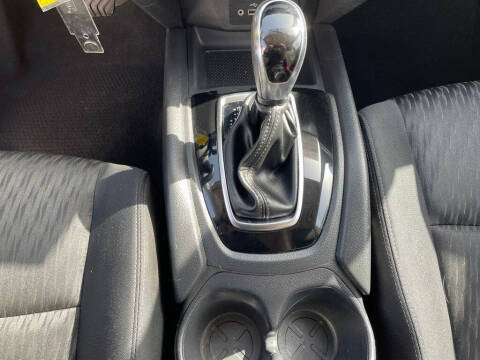 2018 Nissan Rogue S