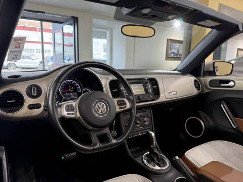 2015 Volkswagen Beetle Convertible 1.8T Classic PZEV