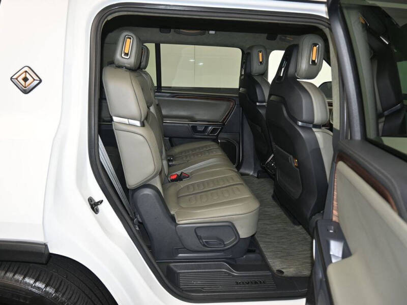 2023 Rivian R1S Launch Edition