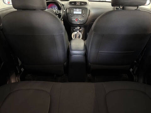 2017 Kia Soul +