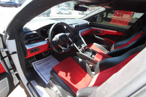 2019 Lamborghini Urus