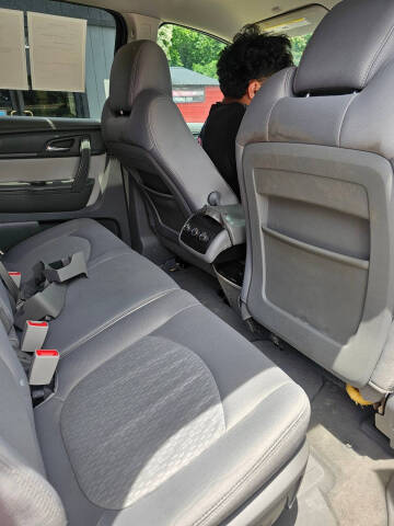 2013 GMC Acadia SLE-1