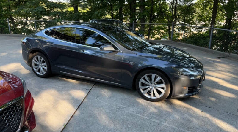 2016 Tesla Model S 85D