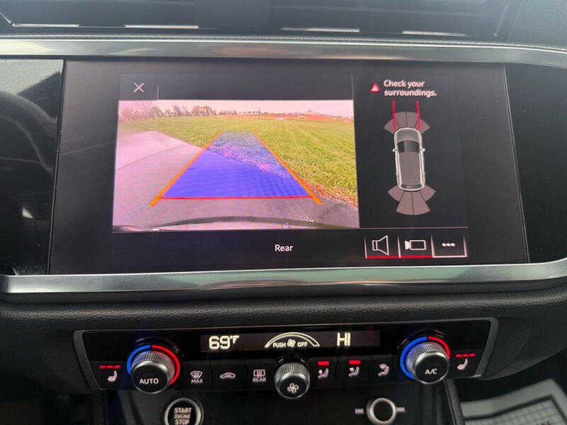 2021 Audi Q3 quattro S line Premium 45 TFSI