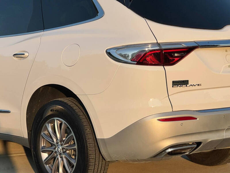 2024 Buick Enclave Essence