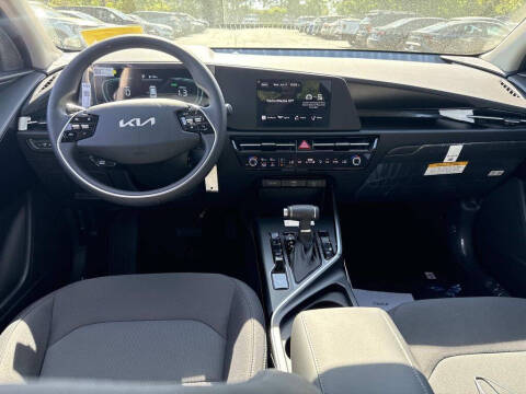 2026 Kia Niro LX