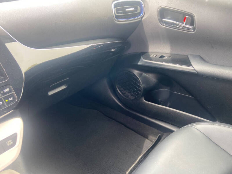 2016 Toyota Prius Two Eco