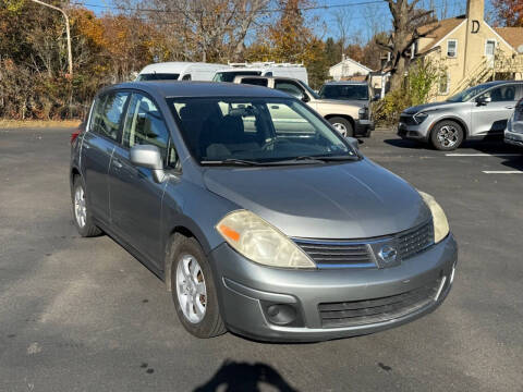 2009 Nissan Versa 1.8 S