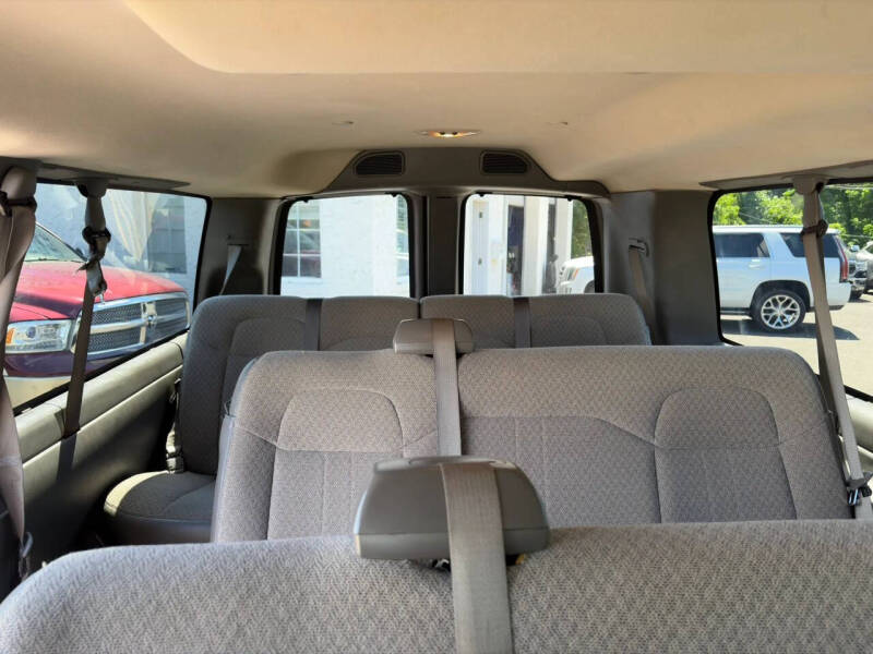 2017 Chevrolet Express LS 2500