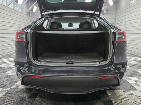 2025 Tesla Model Y Long Range