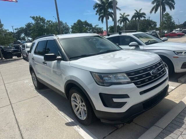2016 Ford Explorer