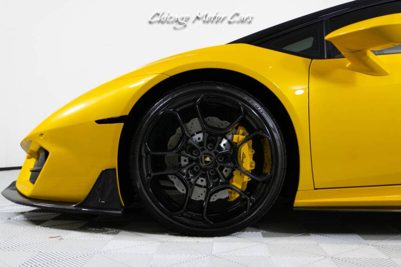 2017 Lamborghini Huracan LP 580-2