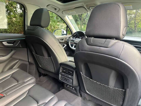 2024 Audi Q7 quattro Premium Plus 45 TFSI