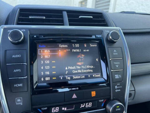 2017 Toyota Camry Hybrid