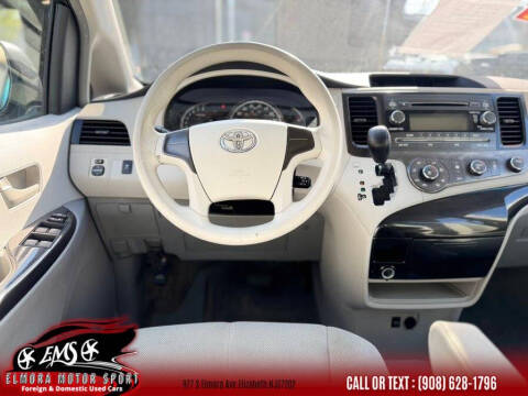 2012 Toyota Sienna Base 7-Passenger