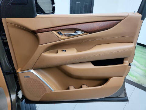 2016 Cadillac Escalade Platinum