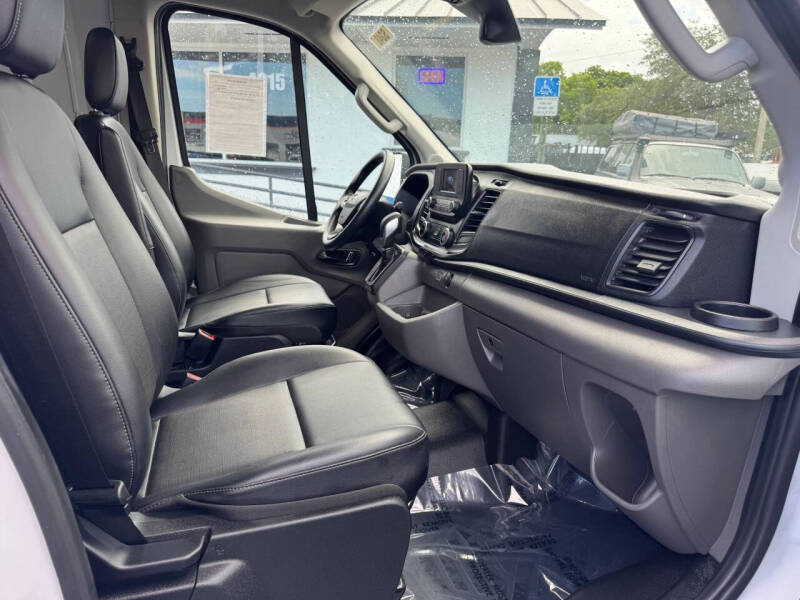 2024 Ford Transit 250