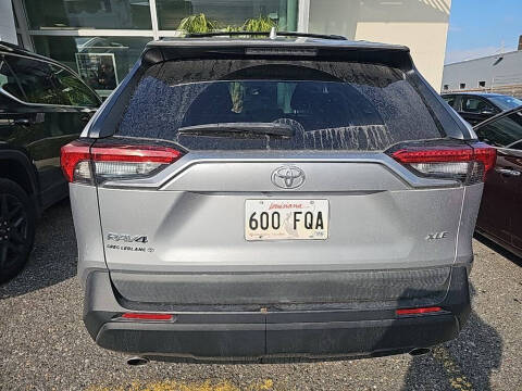 2020 Toyota RAV4 XLE