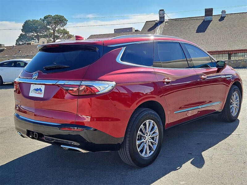 2024 Buick Enclave Essence