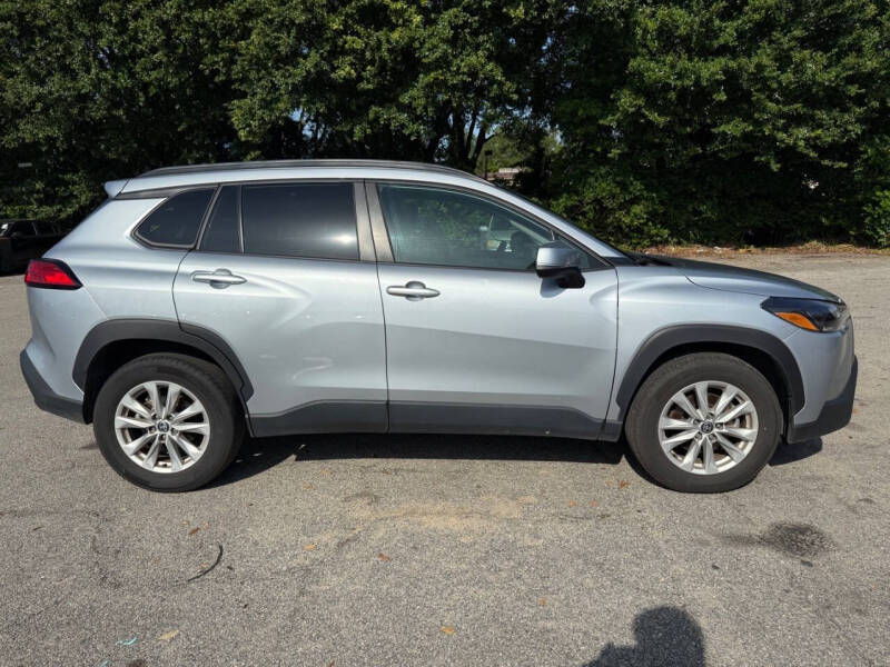 2024 Toyota Corolla Cross LE