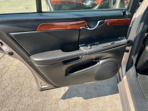 2004 Cadillac DeVille