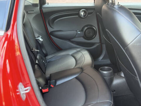 2016 MINI Hardtop 4 Door Cooper