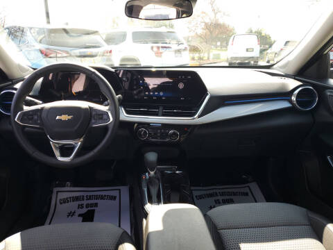 2025 Chevrolet Trax LT