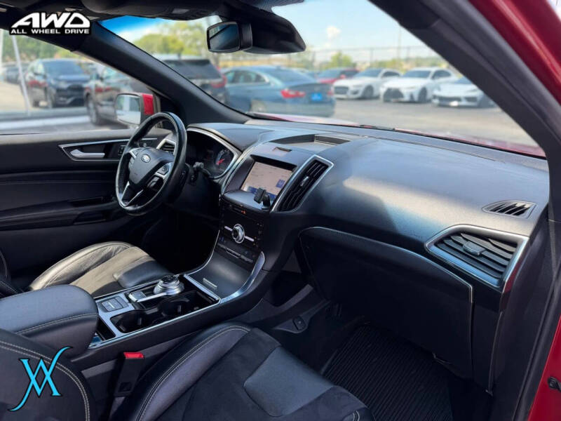 2020 Ford Edge ST
