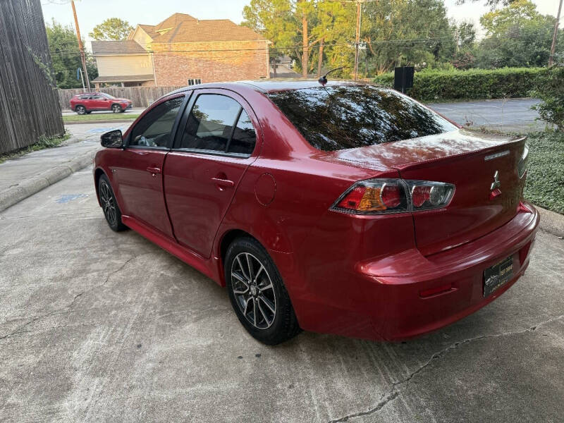 2017 Mitsubishi Lancer ES