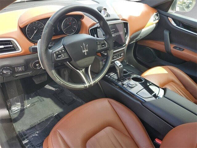 2022 Maserati Ghibli Modena